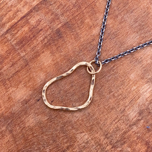 14k Yellow Gold Small Pebble Necklace