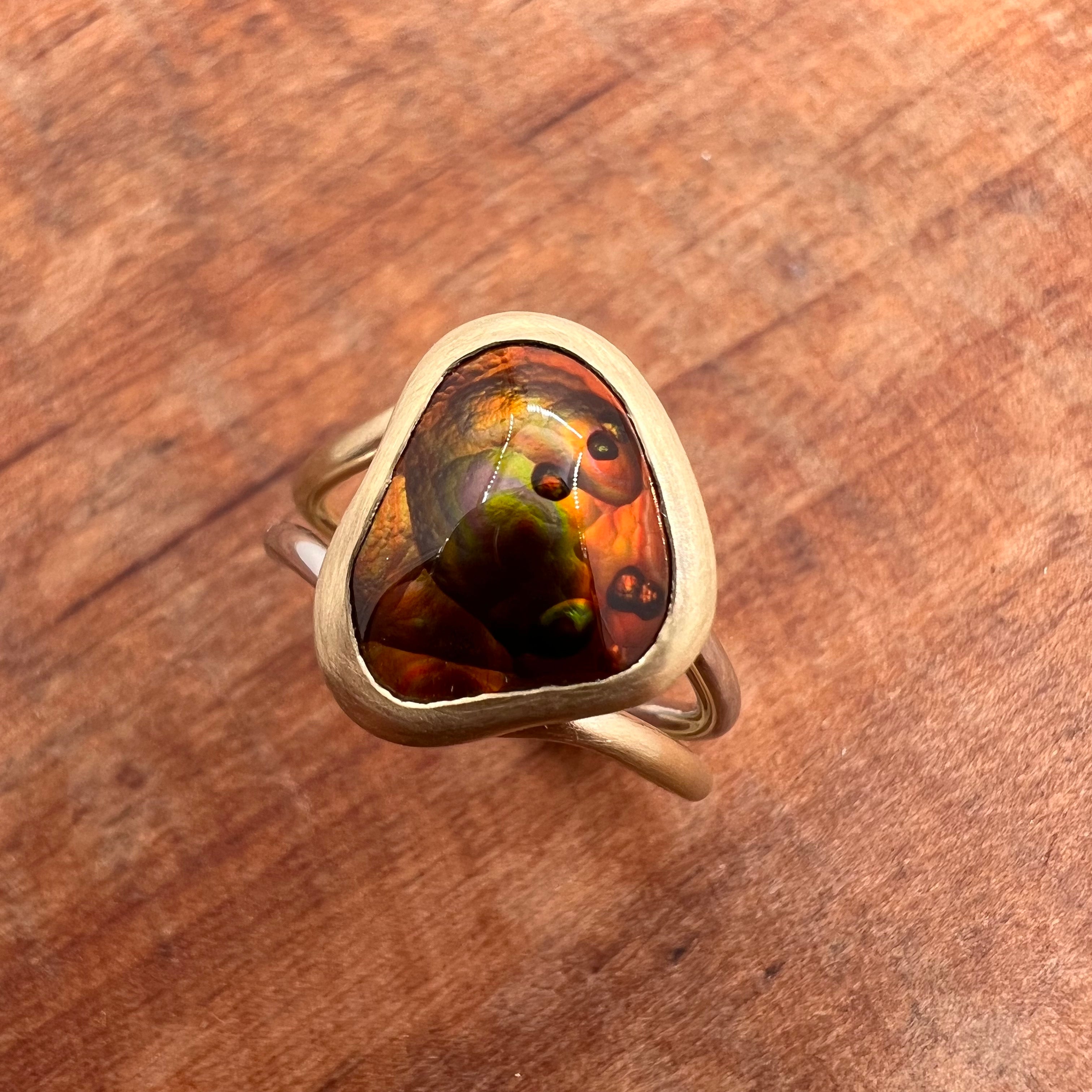 Fire Agate ring in 18k Gold Jacob Raymond Jewelry