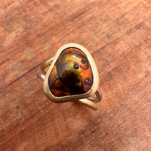 Fire Agate ring in 18k Gold