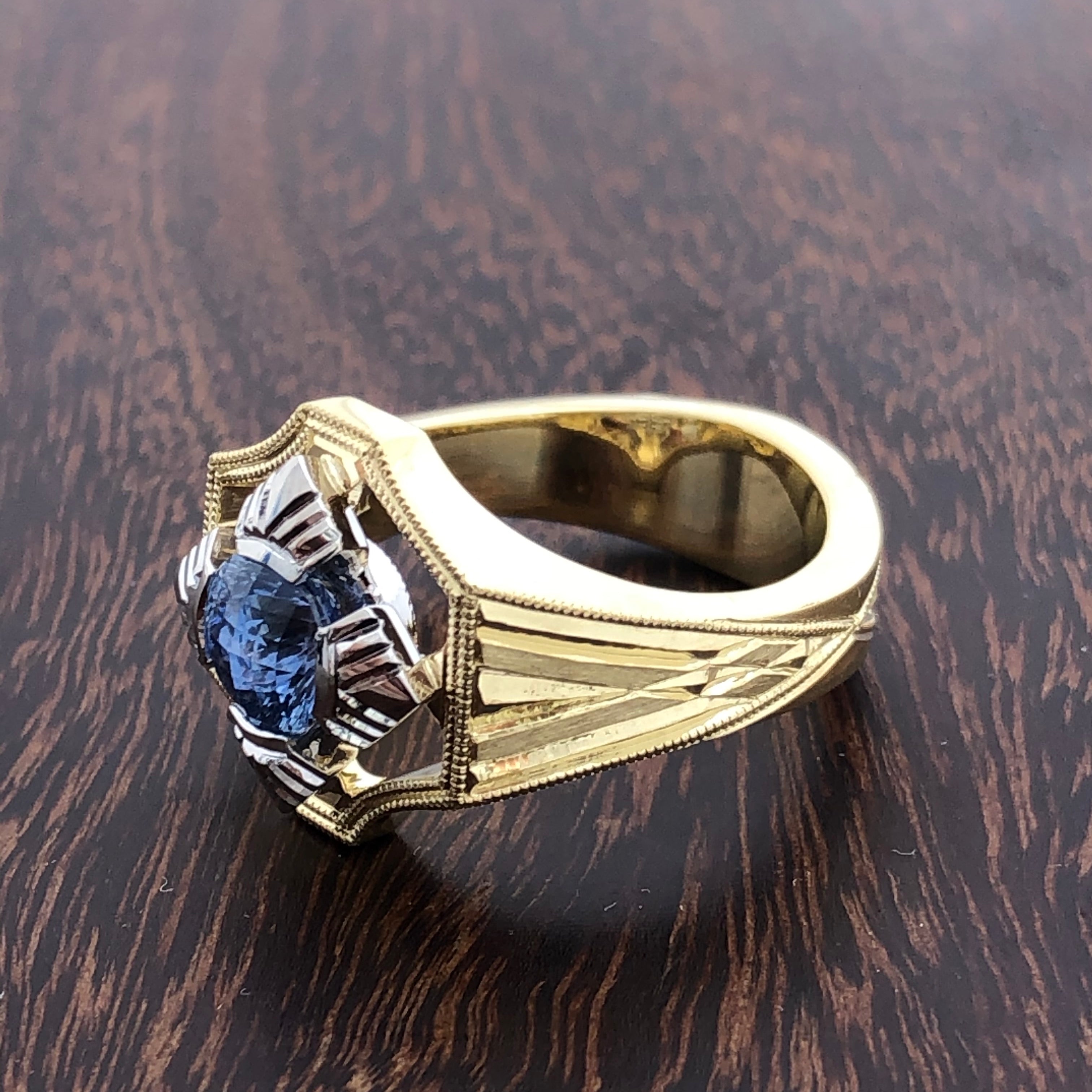 Blue sapphire platinum and 18k ring 1.18 carat